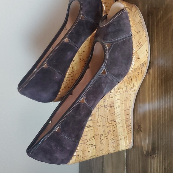 Faux suede wedge sandals - Picture 6 of 6